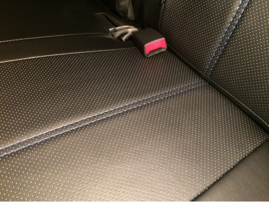 Авточехлы на Kia Rio 4