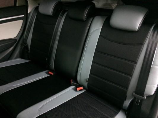 Авточехлы на Lada Vesta