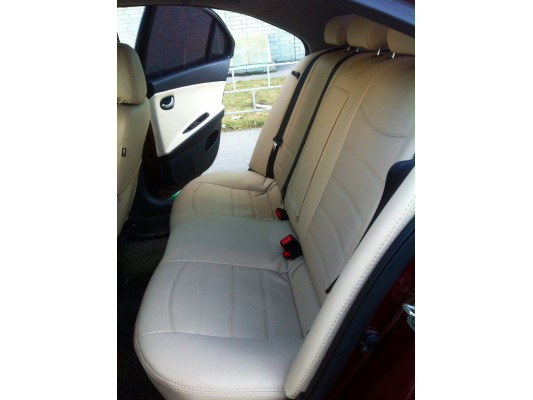 Авточехлы на Nissan Primera