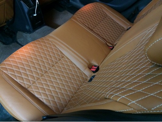 У вас другая модель авто? Каркасные авточехлы пошить сможем!