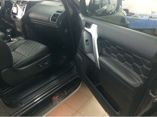 Перетяжка дверных карт